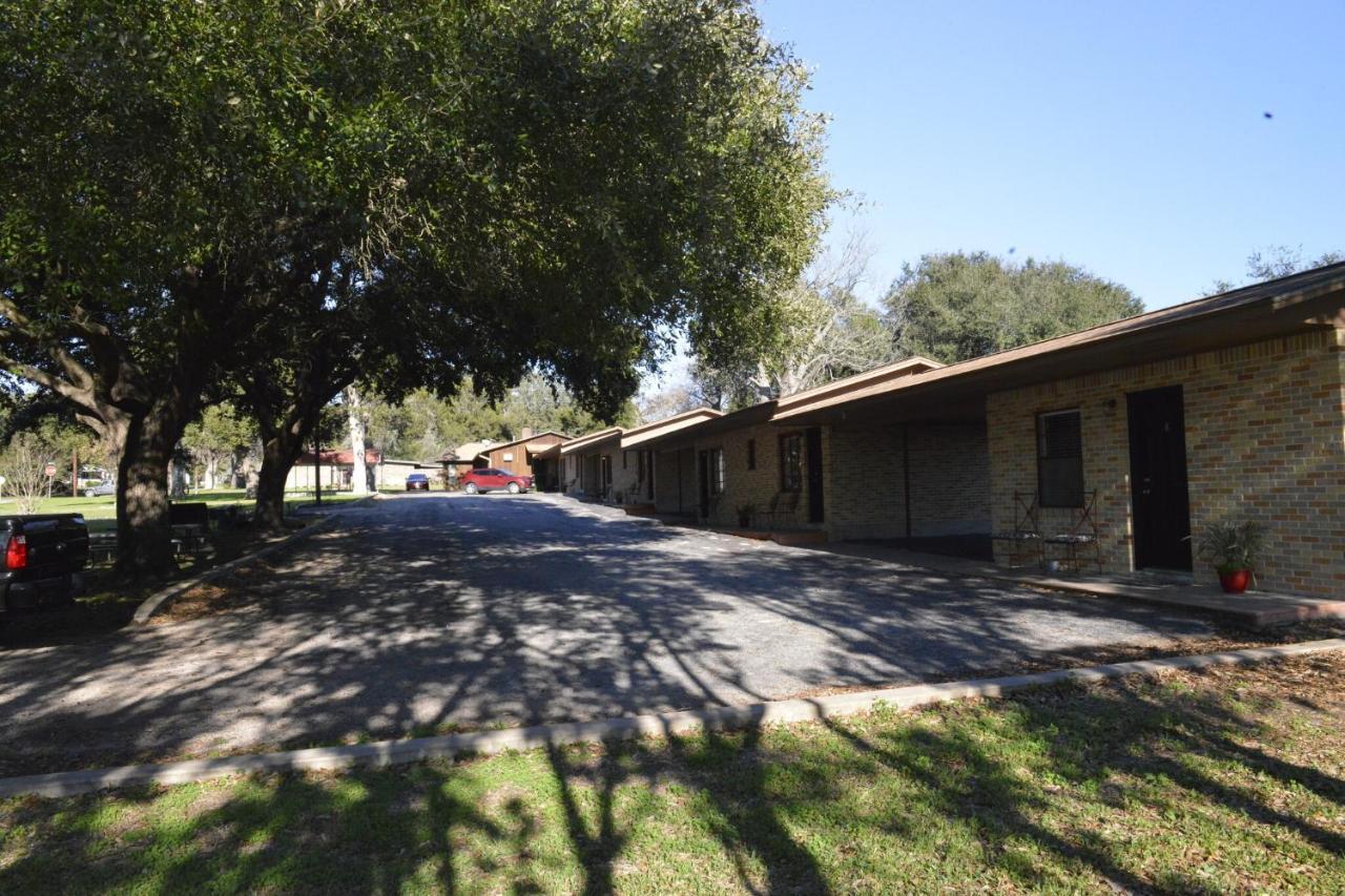 Shiner Country Inn Exterior foto